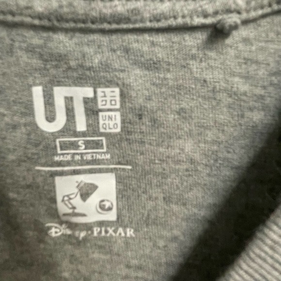 Disney Pixar UT Toy Story Woody Bo Peep Casette Tape t-shirt Small - Picture 2 of 3